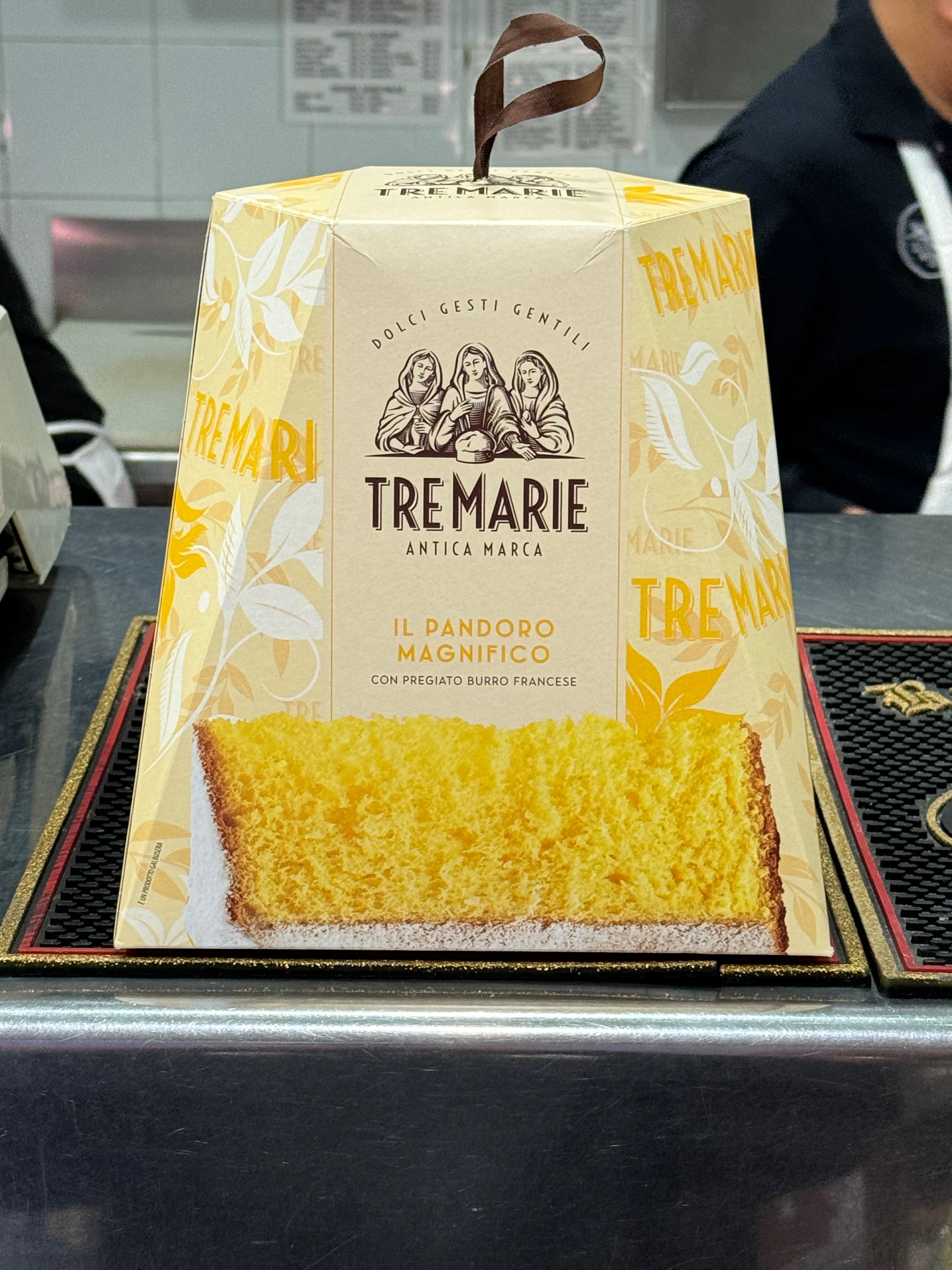 Tre Marie Pandoro – mariosmerch